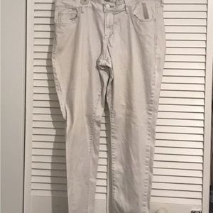 Old Navy White Rockstar Jeans Size 16